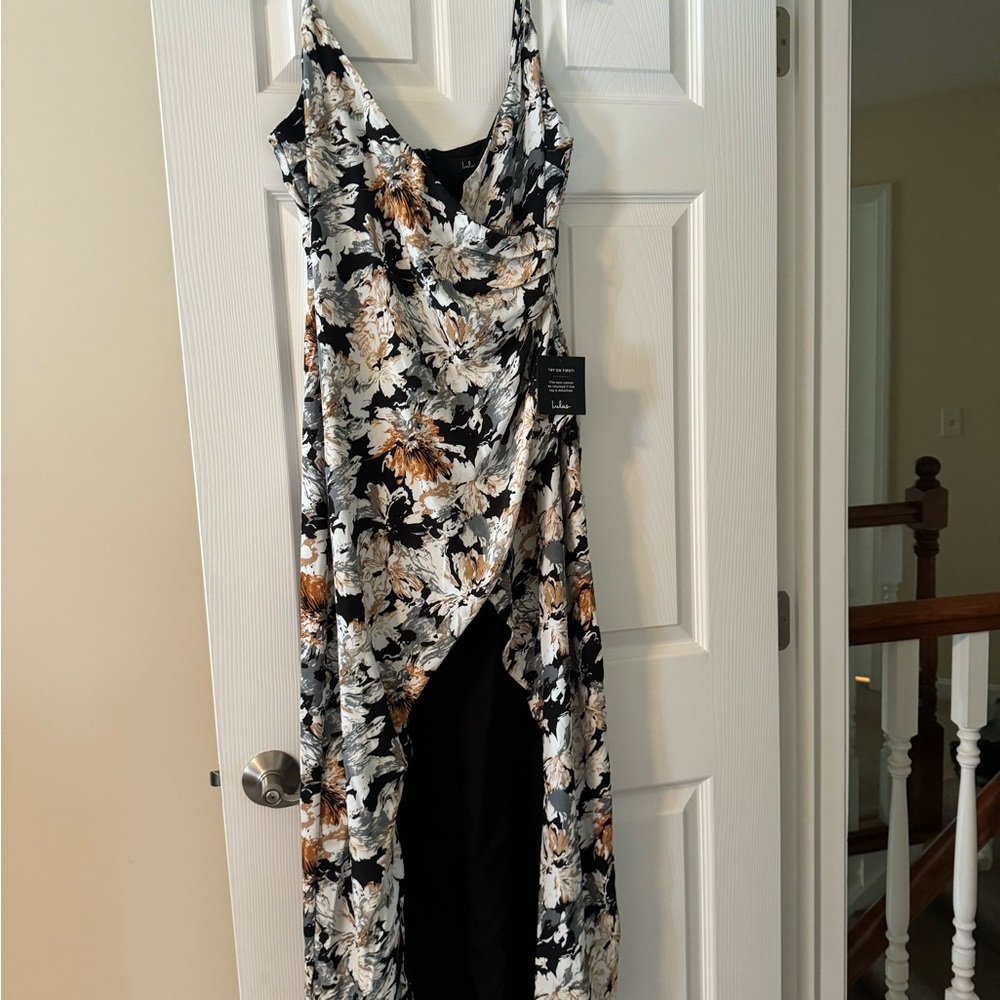 Lulu's Black and White Floral Dress